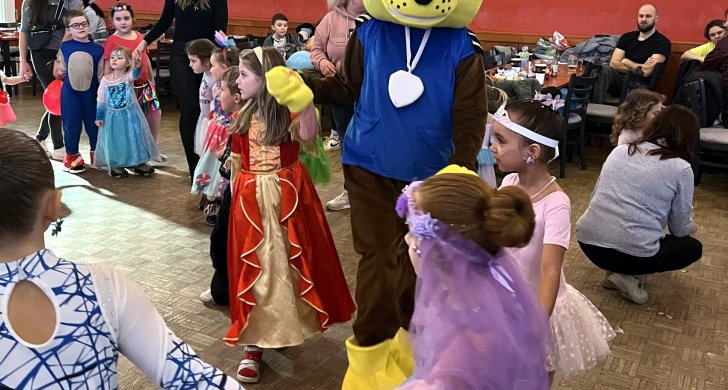 Karneval_ND_soc_centrum.jpg